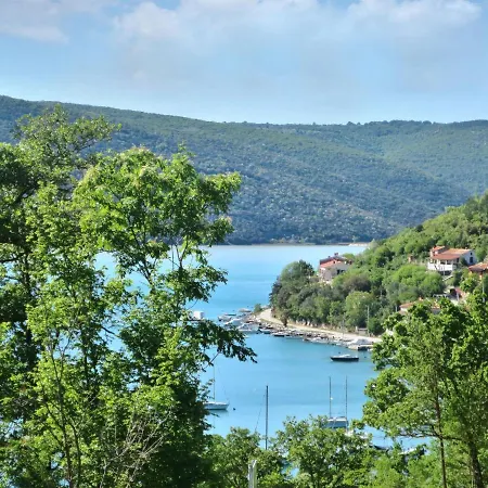 Nyaraló Holiday Home Villa Land *