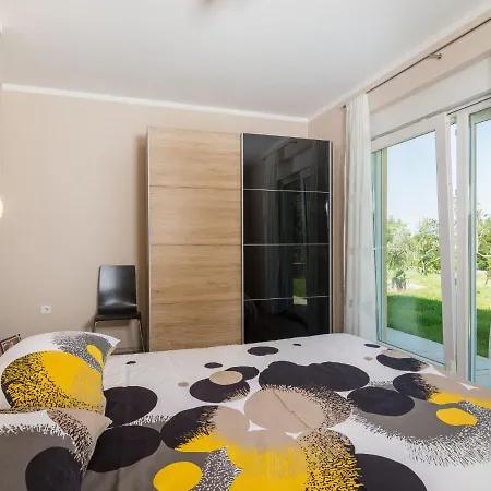 Holiday Home Villa Land *