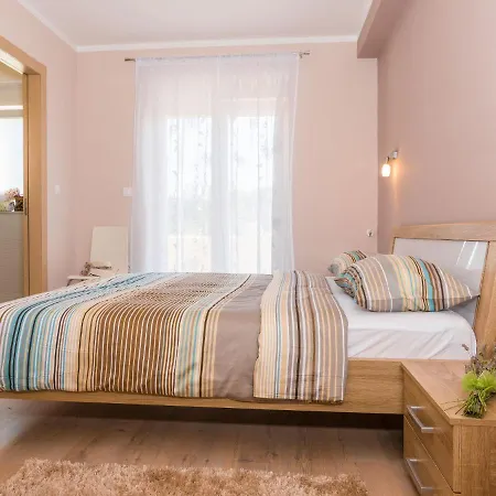 Holiday Home Villa Land * Labin