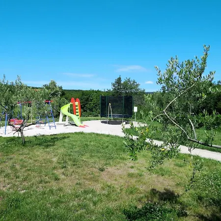 Nyaraló Holiday Home Villa Land